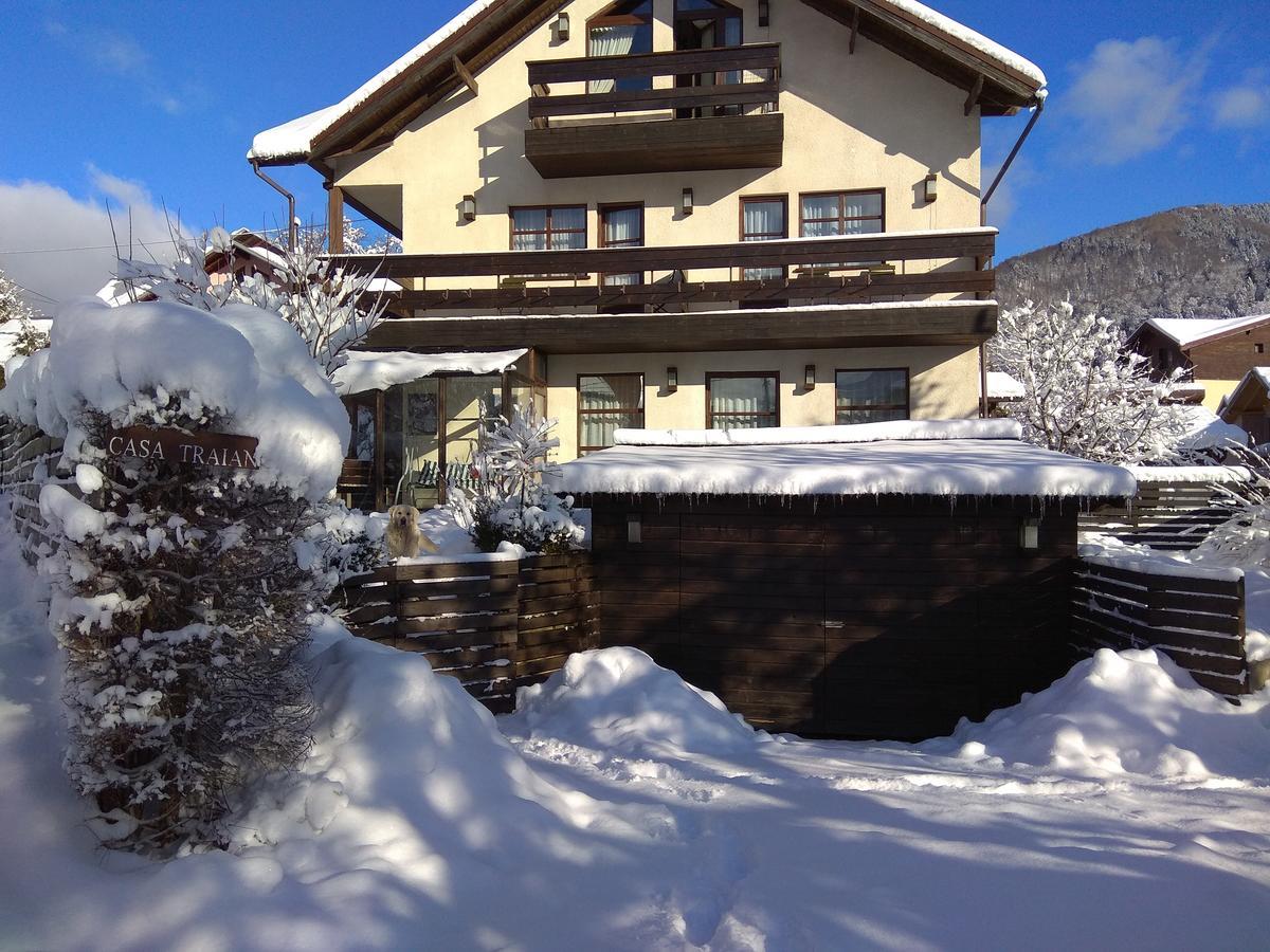 Casa Traian Hotel Sinaia Exterior photo